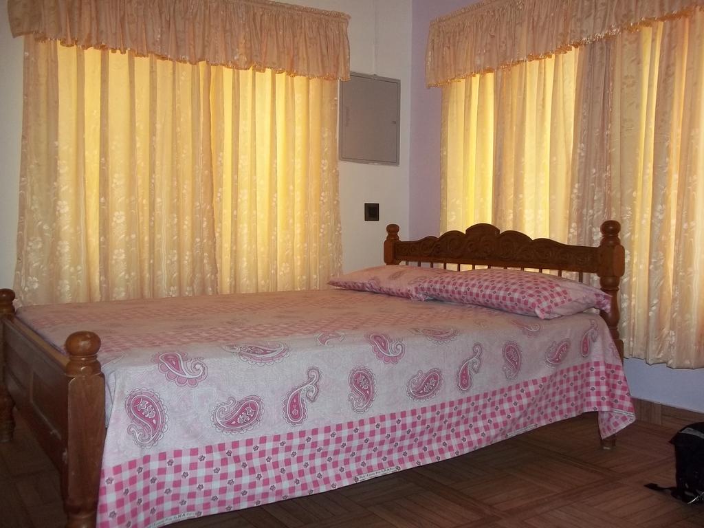 Aroma Home Stay Kochi Екстериор снимка