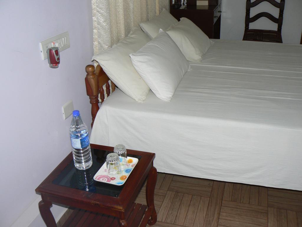 Aroma Home Stay Kochi Екстериор снимка