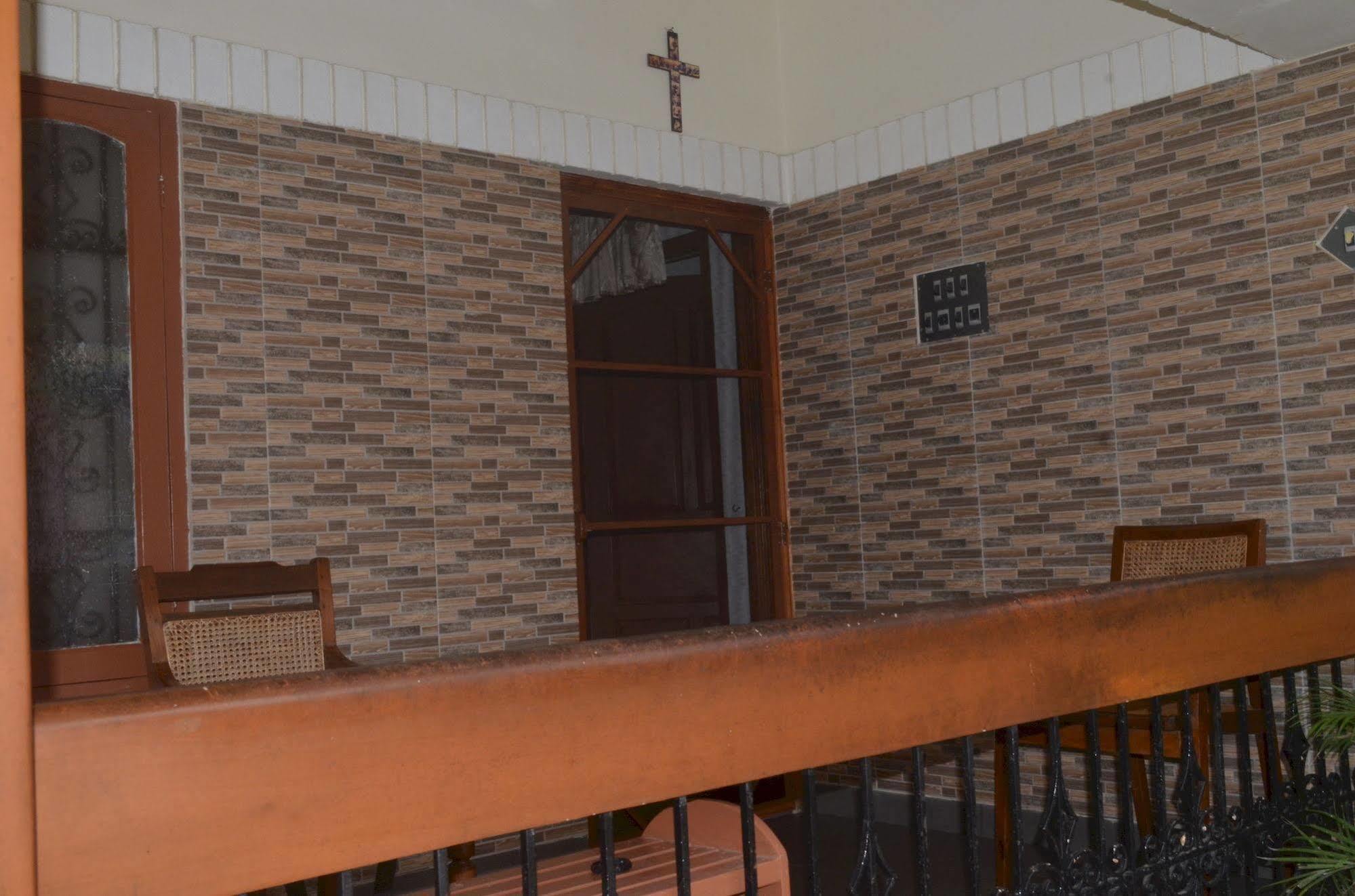 Aroma Home Stay Kochi Екстериор снимка