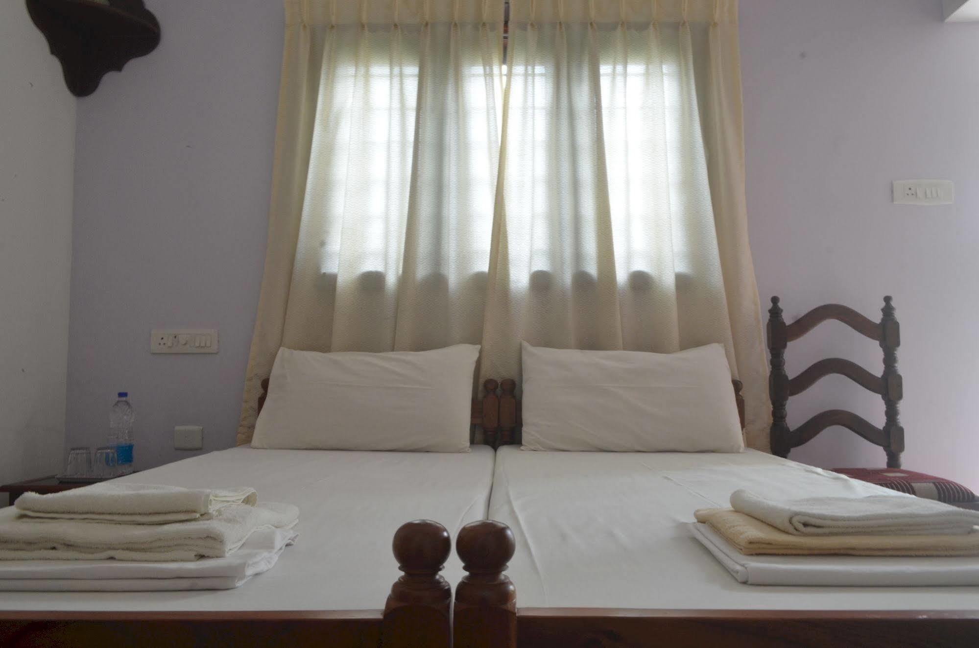 Aroma Home Stay Kochi Екстериор снимка