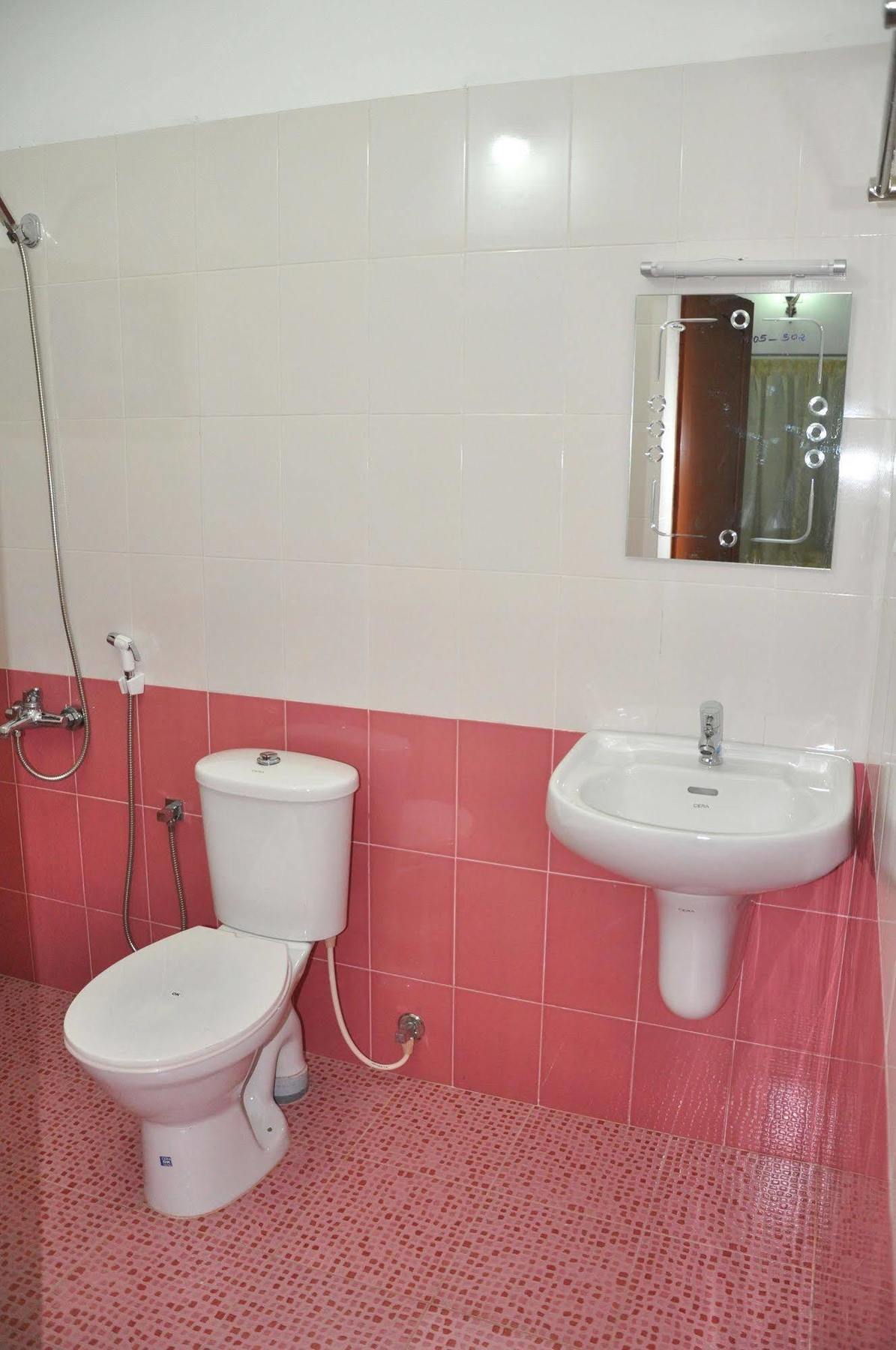 Aroma Home Stay Kochi Екстериор снимка
