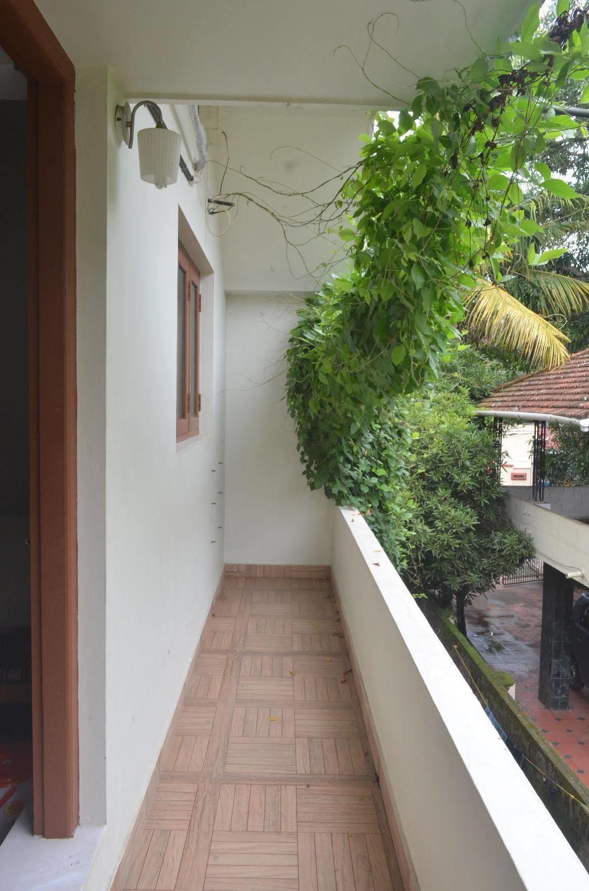 Aroma Home Stay Kochi Екстериор снимка