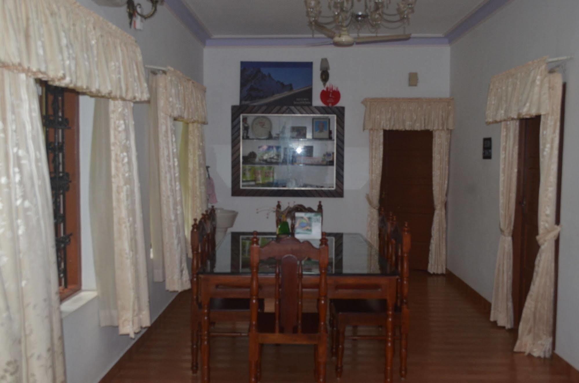 Aroma Home Stay Kochi Екстериор снимка